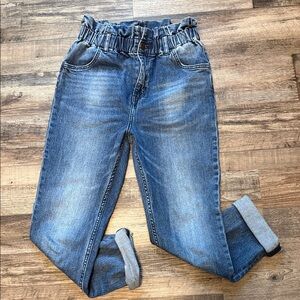 Magnolia Boutique Women’s Blue Paperbag Waist Jeans size 26